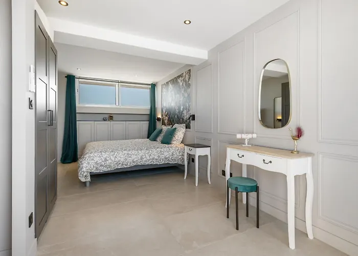 Favorite Duplex Port Nature * Agde